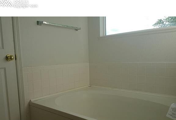 4th image of 871 Barn Owl Dr