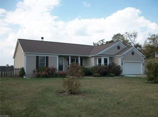 4782 Hardy Ridge Rd NW, Sugarcreek, OH 44681