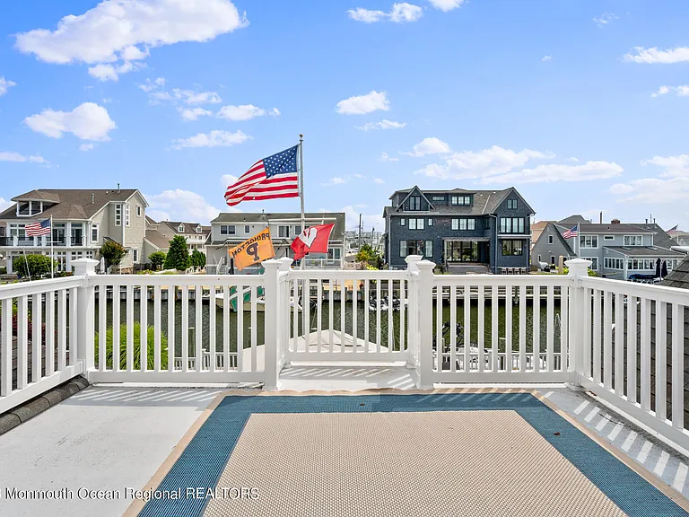 212 Helm Rd — Photo 28