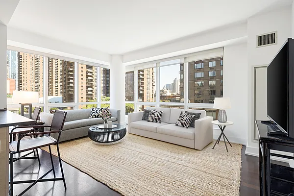 Rented by Compass | media 11