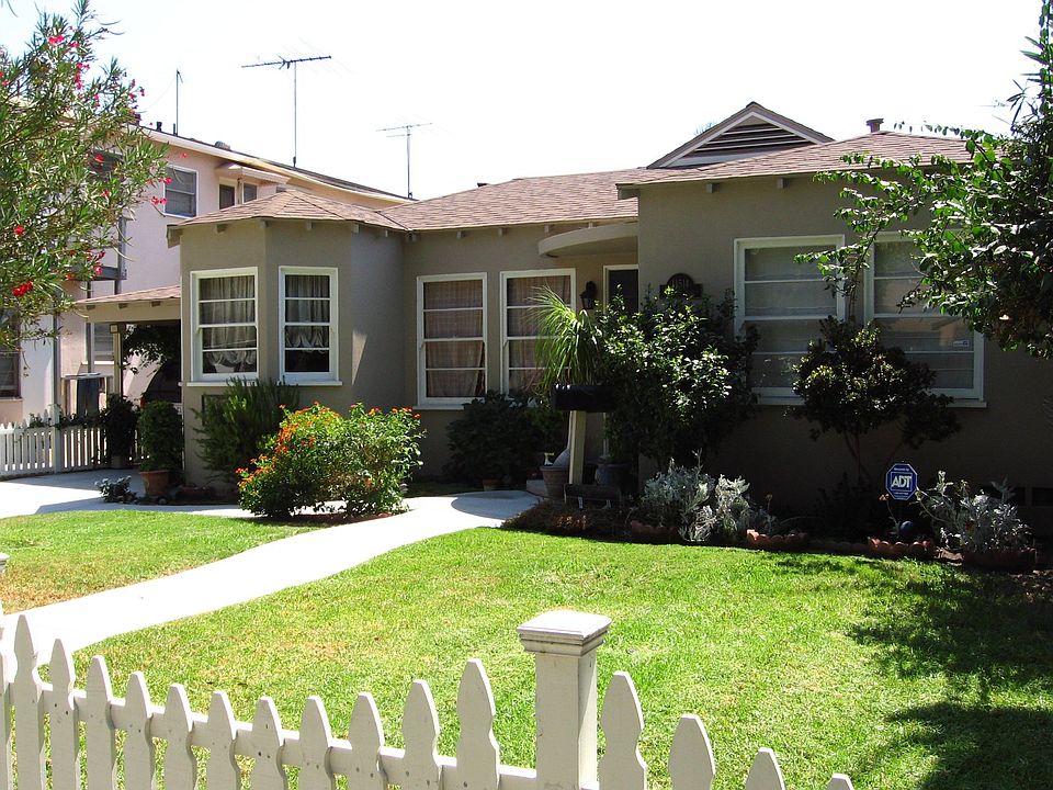 Amazing House/Guest House in NOHO Art's District