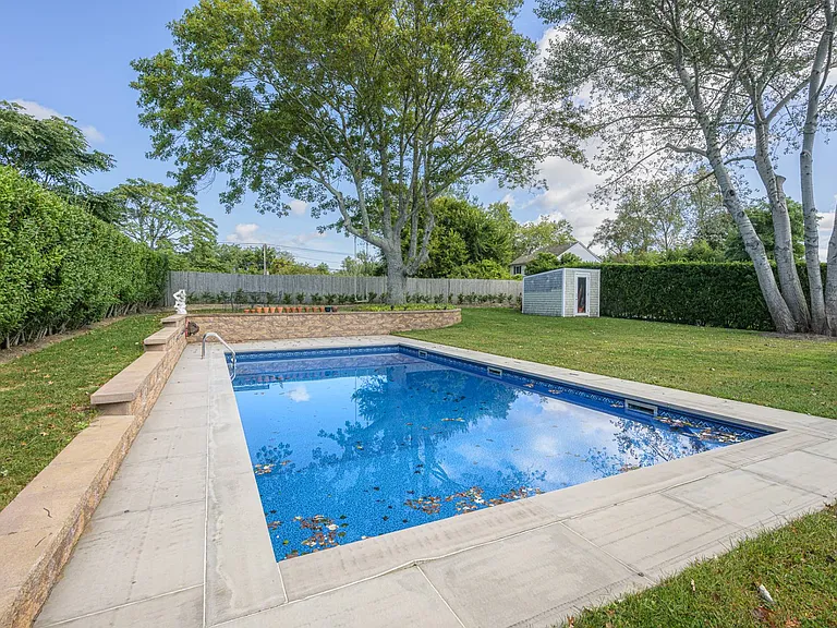 27 Landing Ln — Photo 3