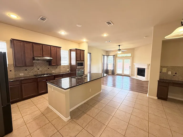 2612 Patriot Dr — Photo 9