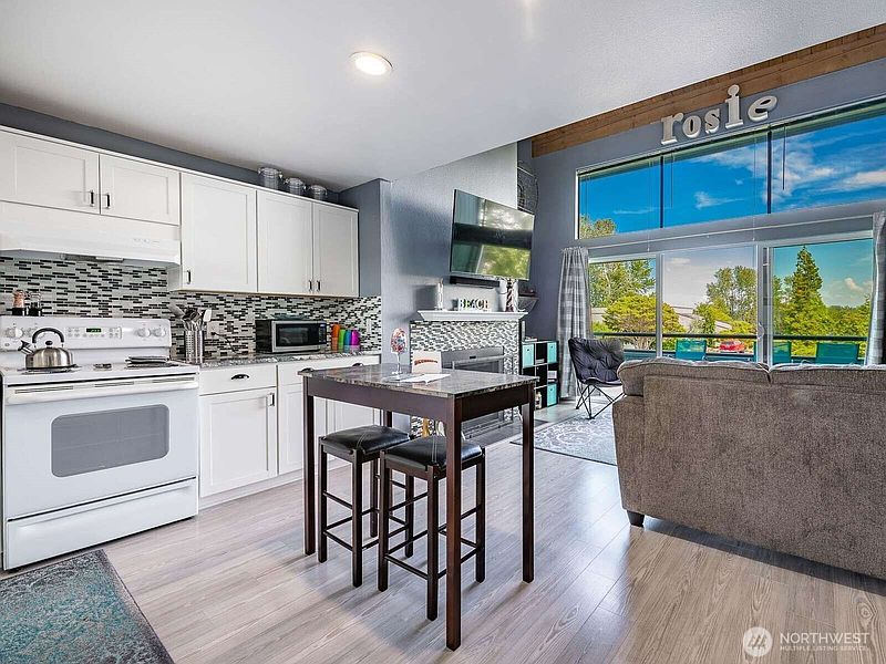 4th image of 7806 Birch Bay Drive #806