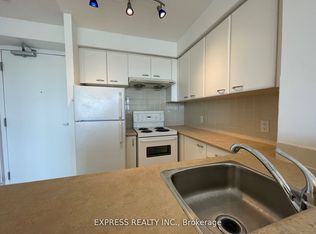 38 Lee Centre Dr #1910-E09, Toronto, ON M1H 3J7