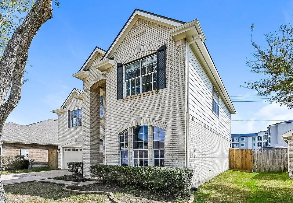 16931 Canyon Springs Ln