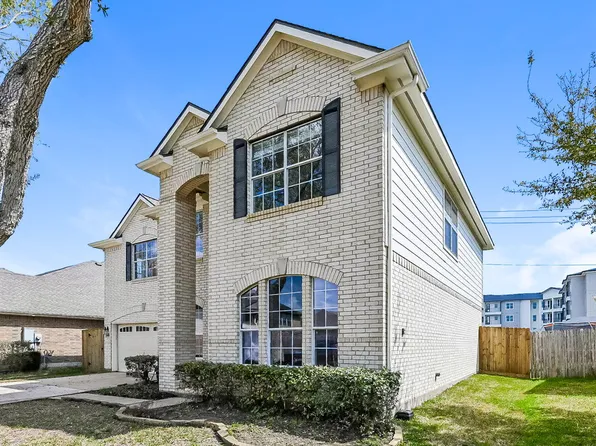 16931 Canyon Springs Ln, Friendswood, TX 77546