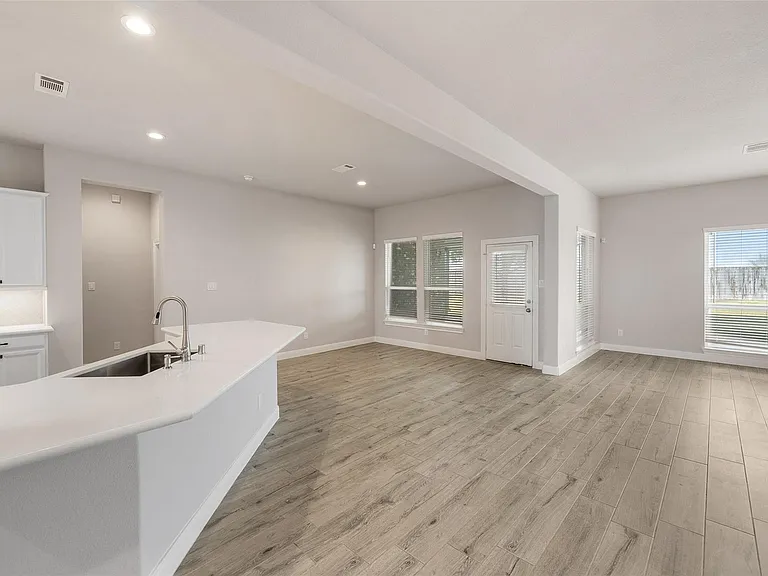 1524 N Blue Bonnet Ln — Photo 29