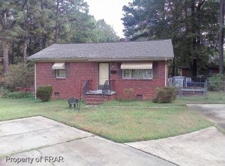 423 Courtland Dr, Sanford, NC 27330
