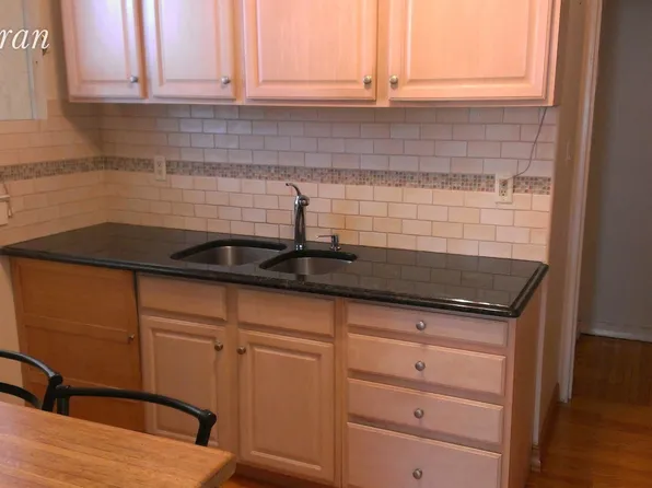 920 East 17th Street image 1 of 5