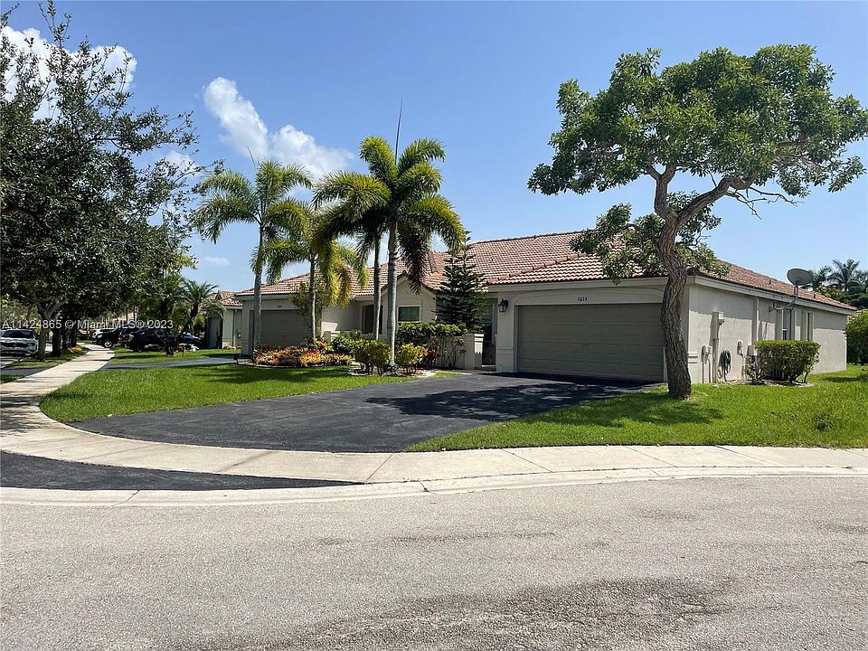 1st image of 1613 Orion Ln #1613