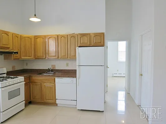 Rented by Brooklyn Heights Real Estate Inc | media 43