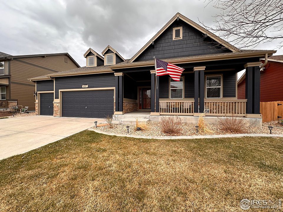 1st image of 657 Clarendon Dr