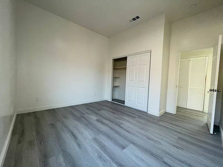 8242 1/2 Yarrow St #1/2 — Photo 6
