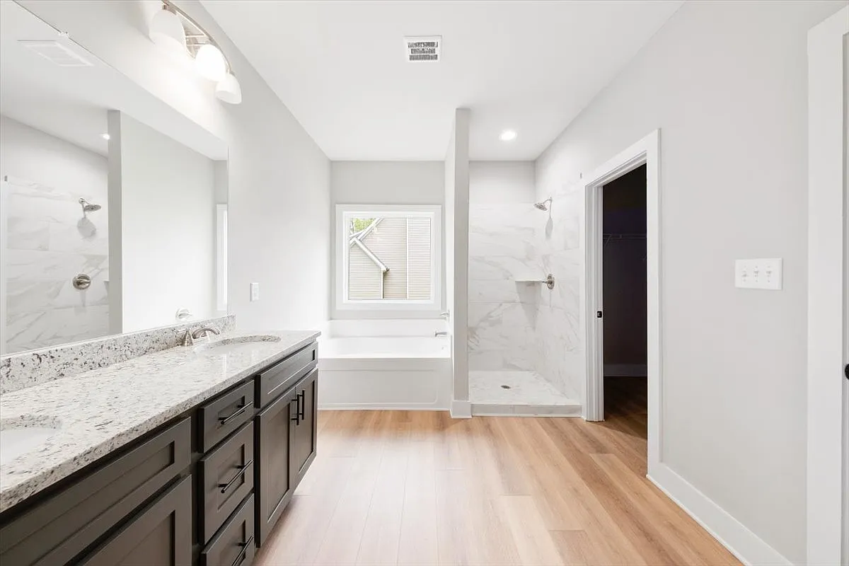 202 Railroad Street - 1 — Photo 2