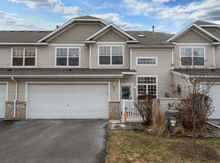 451 Hickory Ln N, Oakdale, MN 55128