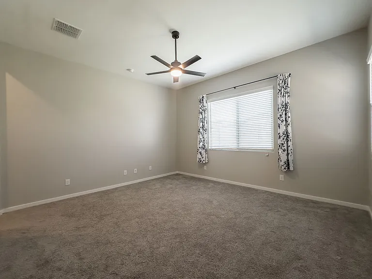 19576 W Cartwright Ave — Photo 18