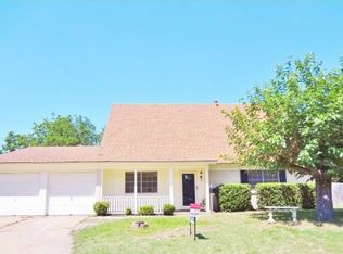 3433 Manordale Ct, Forest Hill, TX 76140