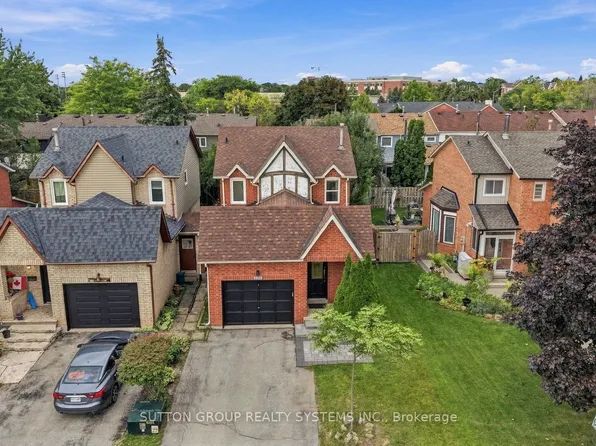 2250 Munns Ave, Oakville, ON L6H 3M8