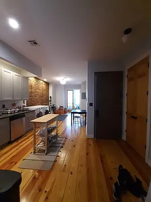 Rented by Bright Villas LLC | media 21