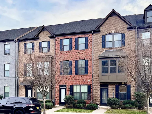 43409 Charitable St, Ashburn, VA 20148