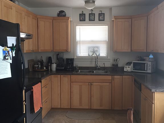 Spacious kitchen