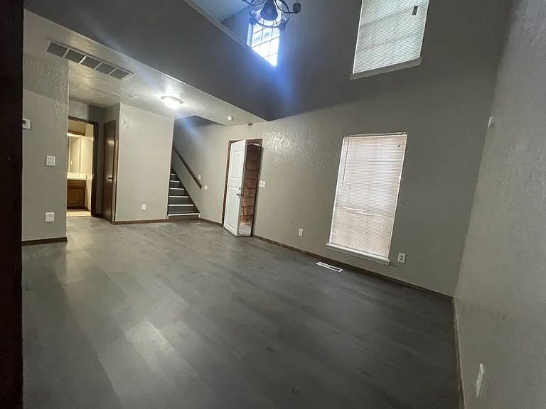 7219 Edenborough Dr — Photo 6