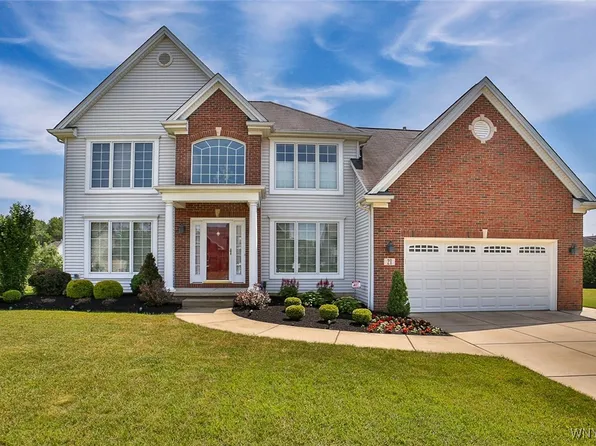 21 Pennington Ct, Amherst, NY 14228