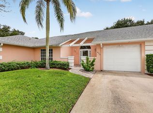 873 LAKE ORCHID Circle, Vero Beach, FL 32962