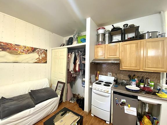 2nd image of 2359 N Park Ave APT 1F