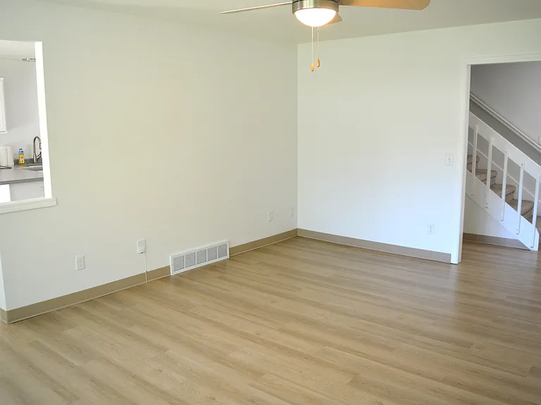 2305 McKenna Blvd — Photo 15
