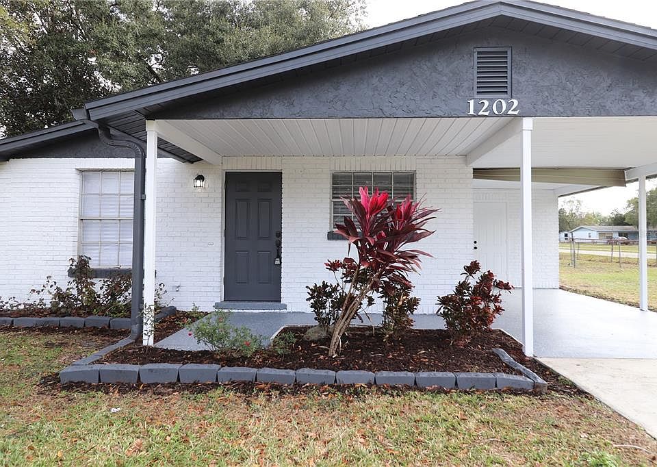 1st image of 1202 N BRACEWELL DRIVE