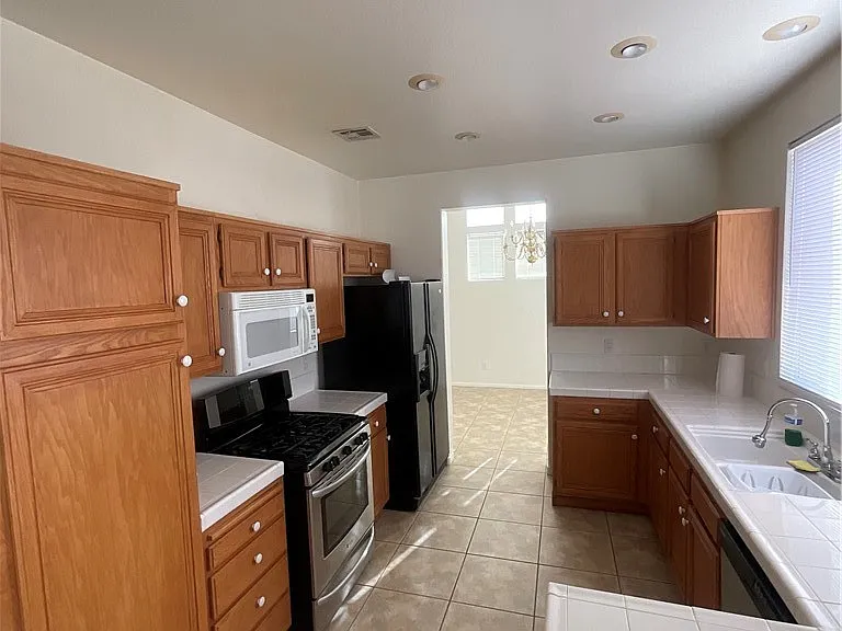 1505 Cimarron Crest St — Photo 6