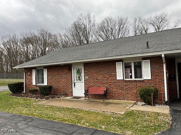 3rd image of 538 Hawley Ave