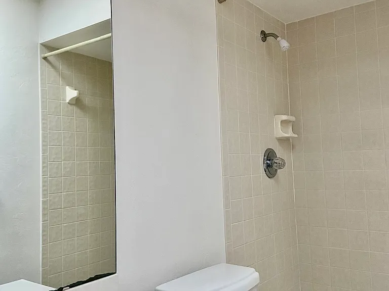 790 E Gilchrist Ct — Photo 16