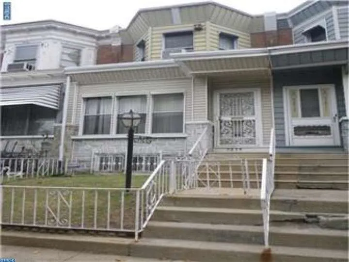 5635 Washington Ave photo 1