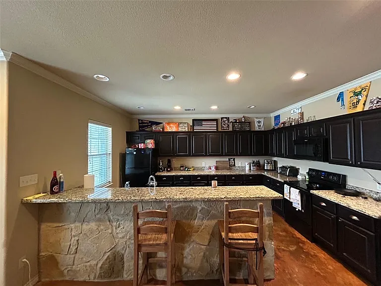 405 Baby Bear Dr — Photo 3