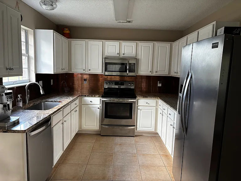 3852 Mesa Rd — Photo 4