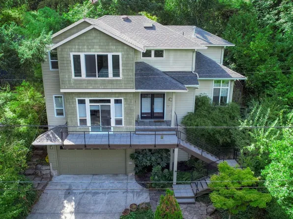 4140 SW Primrose St, Portland, OR 97219