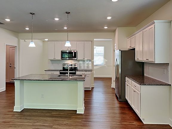 5th image of 3037 Eagle Bluff Way