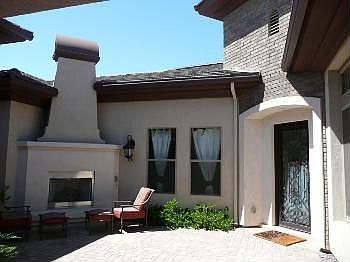 3rd image of 272 W Malibu Dr