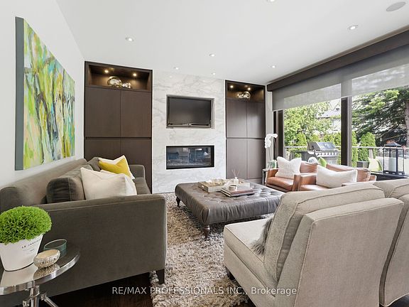4th image of 17 Rockingham Dr