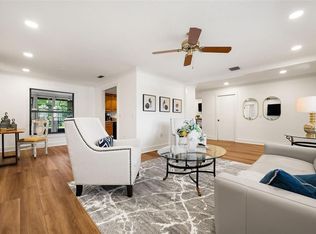 5586 Sweetwater Oak Dr, Sarasota, FL 34232
