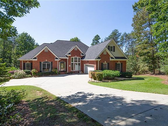 3rd image of 189 Pigeon Creek Dr