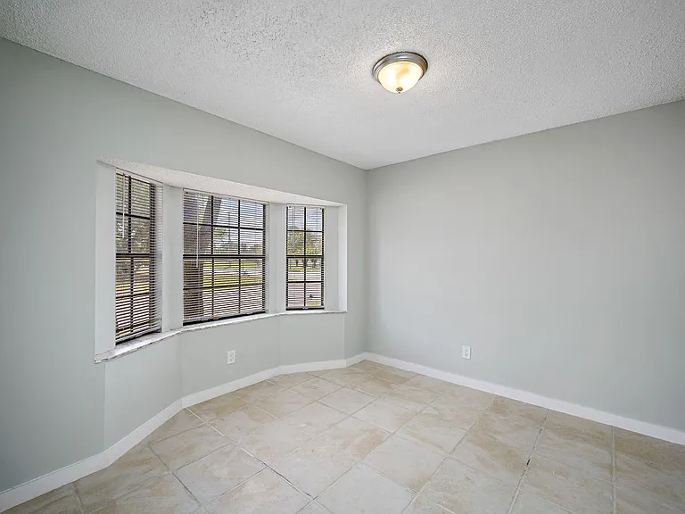 The Flats at Tarpon Springs — Photo 7