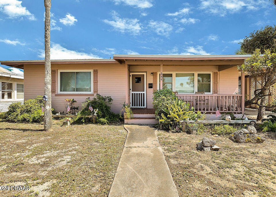 1st image of 244 Ponce De Leon Dr