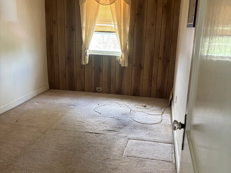 1080 Stratford Rd — Photo 8