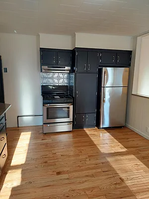 Rented by Douglas Elliman | media 14