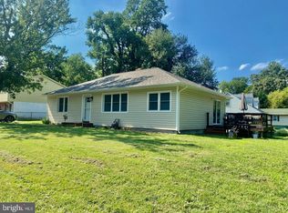 5758 Oakcrest Dr, Saint Leonard, MD 20685