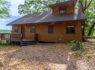 5945 SE 159th Ct, Ocklawaha, FL 32179